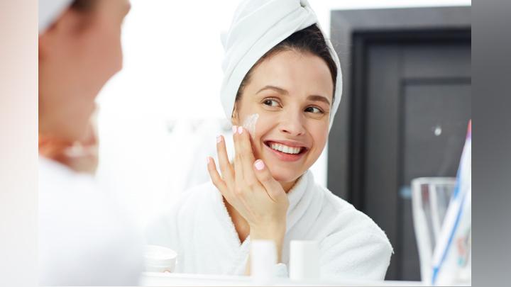 Kepentingan Melindungi Kelembapan Kulit, Hal ini Tips Menggunakan Moisturizer