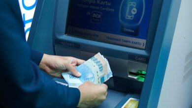 Syarat kemudian cara tarik tunai tanpa kartu pada ATM Bank BCA
