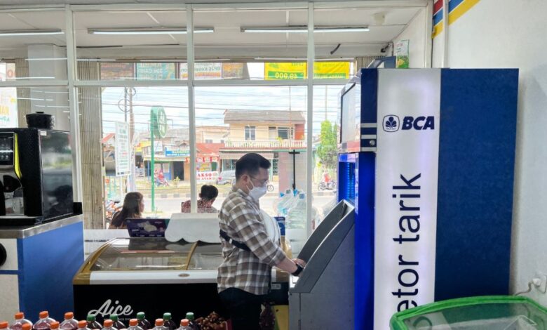 Cara ringan bayar angsuran FIF melalui ATM BCA