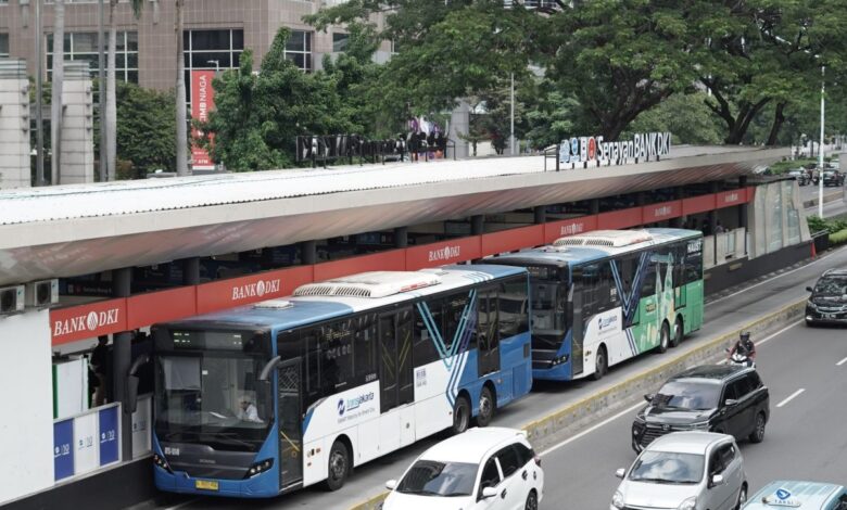 Gaji sesudah itu persyaratan jadi sopir bus Transjakarta