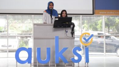 AUKSI lalu juga Oto.com kerja mirip permudah diler beli kendaraan lelang