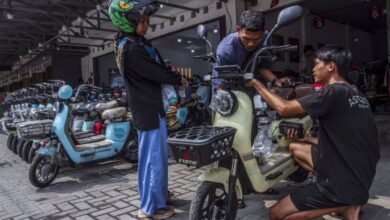 Berapa besaran pajak kendaraan beroda dua motor listrik?