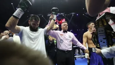 Artur Beterbiev Kecewa Pertarungannya Tapi Kalahkan Dmitry Bivol