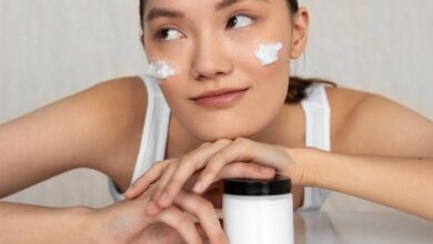 Duh! Ahli Temukan Mikroplastik ke Lipstik hingga Sunscreen