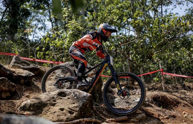 Indonesian Downhill 2024 Seri Kedua: Downhillers Elite Berburu Gelar Juara di dalam area Ternadi Bike Park