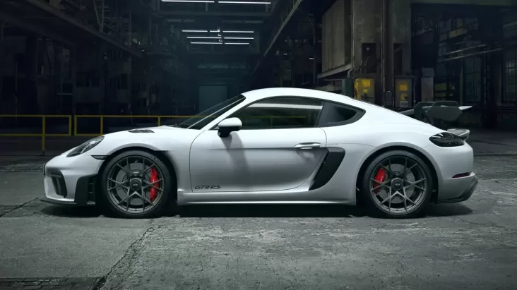 Intip Spek Porsche GT4 yang mana yang dimaksud Dipakai Mobil Balap Tim Rocket Racing