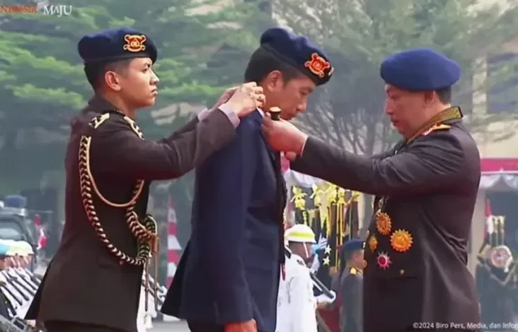 Jokowi Dianugerahi Medali Loka Praja Samrakshana Polri, Hal ini adalah Artinya