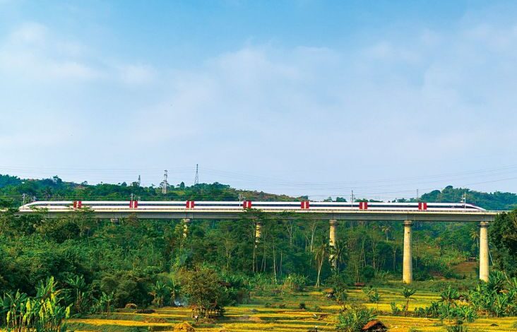 Penumpang Whoosh Tembus 4,65 Juta, Rute Halim-Padalarang Terbanyak