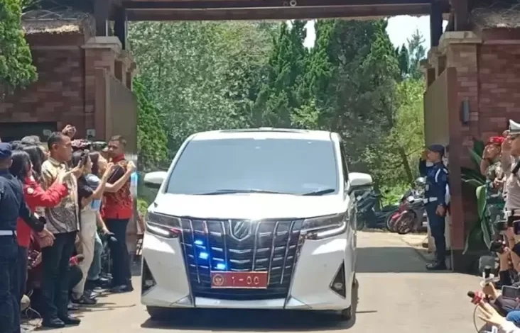 Prabowo Mendadak ke Kantor Kemhan di dalam pada Tengah Pengajaran Calon Wamen